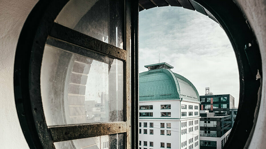 view to administrative building, Spilka Offices, Bouda Masár, bull's eye window, protestant church, Milan Michal Harminc, Legionarská, Bratislava, Slovakia