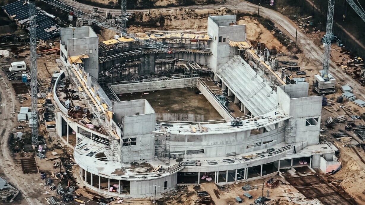 A photo of the construction site of the swimming arena in Budapest