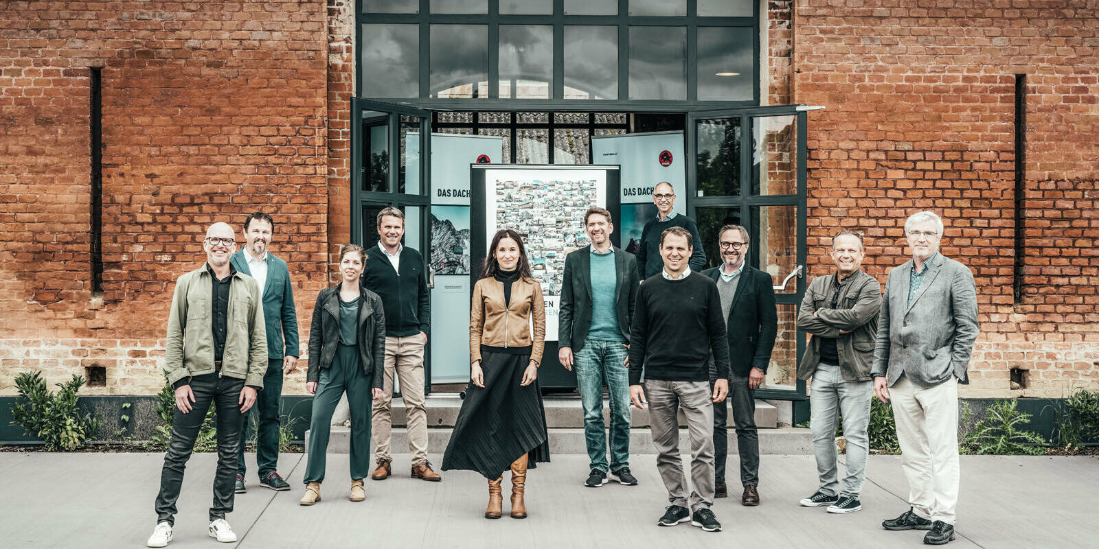 A photo of the participants Jürgen Jungmair, Dieter Hauer, Anneliese Heinisch, Tobias Goetz, Ursula Obernosterer, Christian Formann, Wolfgang Croce, Stefan Puschmann, Helmut Poppe, Andreas Prehal, Matthias Boeckl.