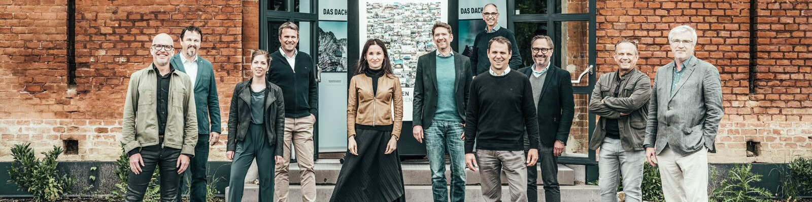 A photo of the participants Jürgen Jungmair, Dieter Hauer, Anneliese Heinisch, Tobias Goetz, Ursula Obernosterer, Christian Formann, Wolfgang Croce, Stefan Puschmann, Helmut Poppe, Andreas Prehal, Matthias Boeckl.