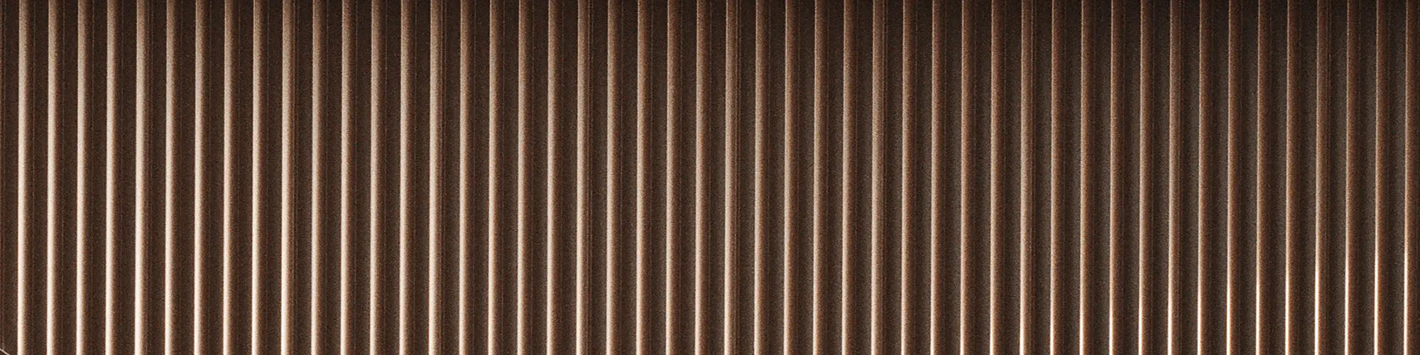 The brown serrated profile from up close.