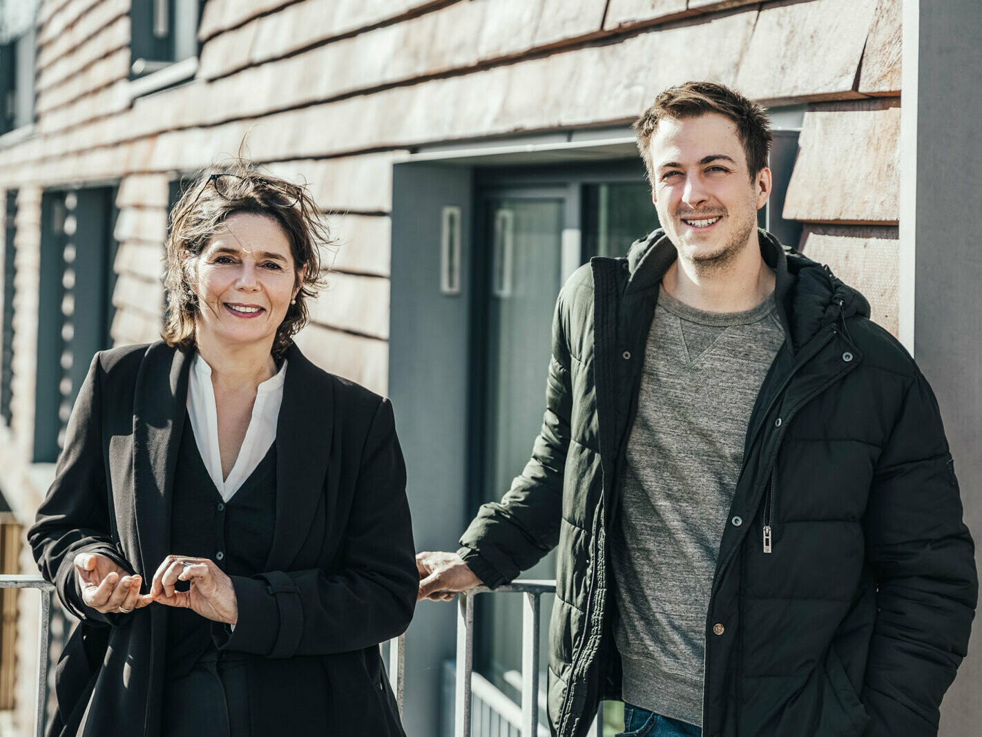 The picture shows the architects of the Töllke House in Hamburg, Christina Heeckt and Steffen Krecklow from hmarchitekten.