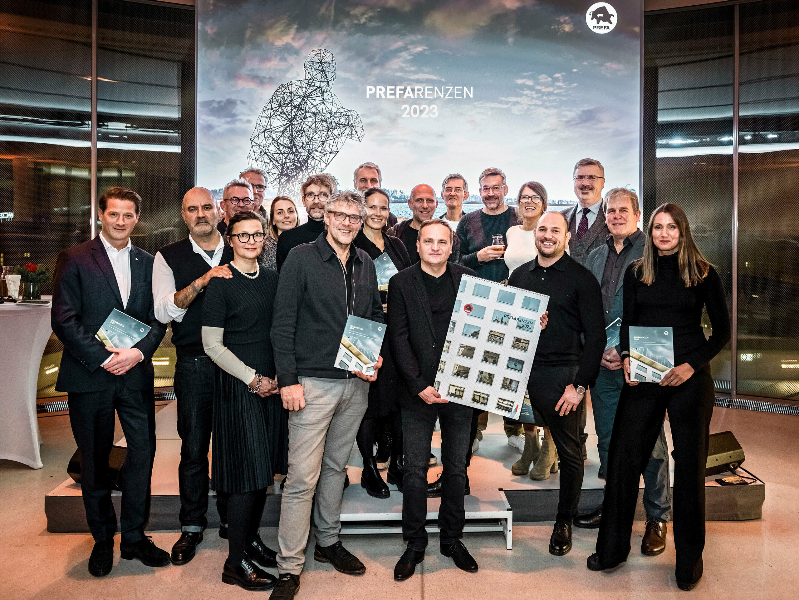 Group photo with Leopold Pasquali, Aleksander Saša Ostan, Natascha Pavlin, Serge Bertic, Jens-Norbert Schmidt, Mathilde Poupart, Yannick Bohuon, Oliver Kupfner, Kees Marcelis, Chiara Thessarollo, Daniel Zerzán, Martin Lesjak, Dominique Cornaert, Dirk Härle, Susanne Muhr, Facundo Arboit, Karsten Köhler, Volker Petereit, Anastasija Lesjak.