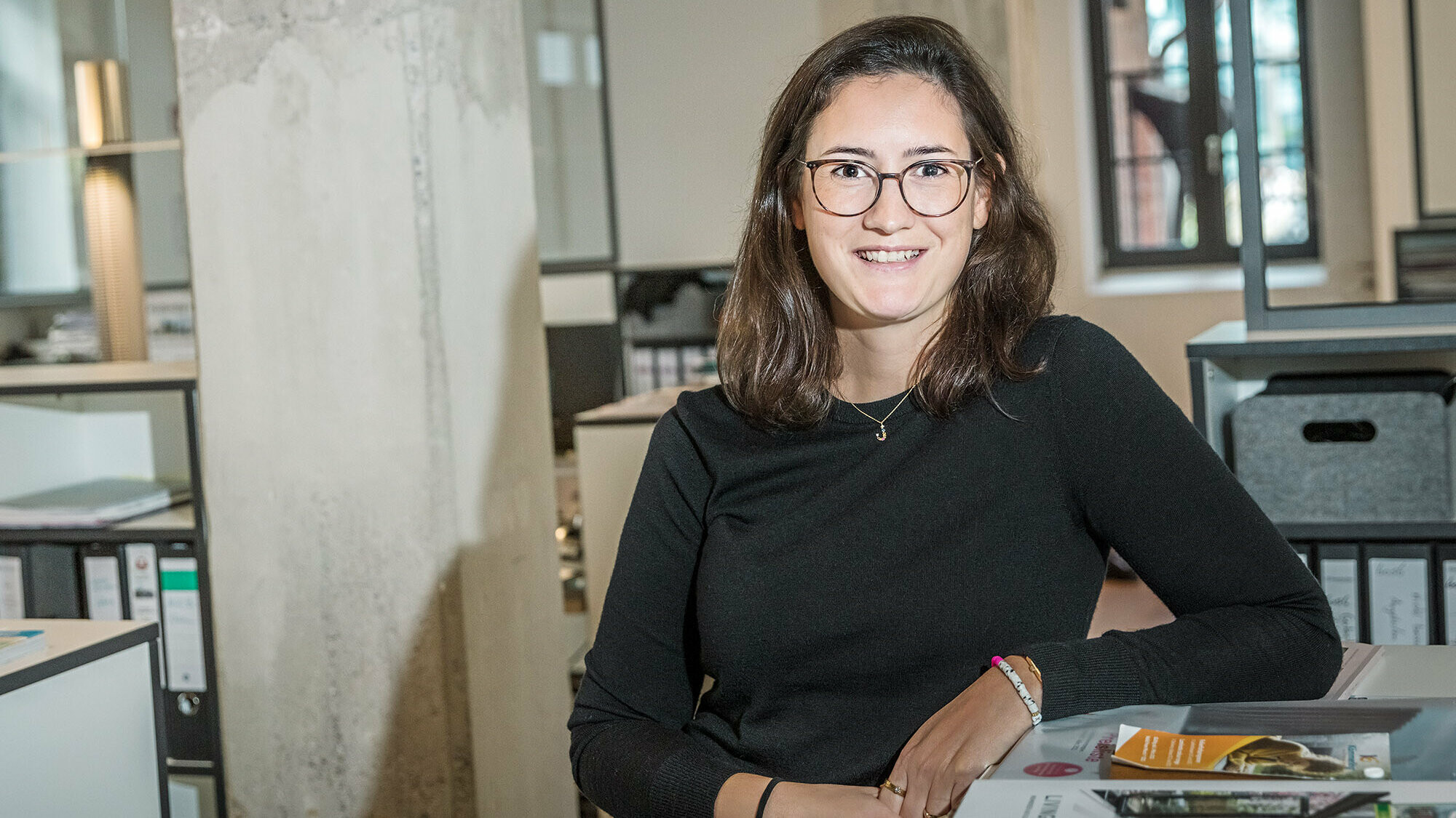 Portrait of architect Jana Küttner at the office of Rotterdam Dakowski Architekten.