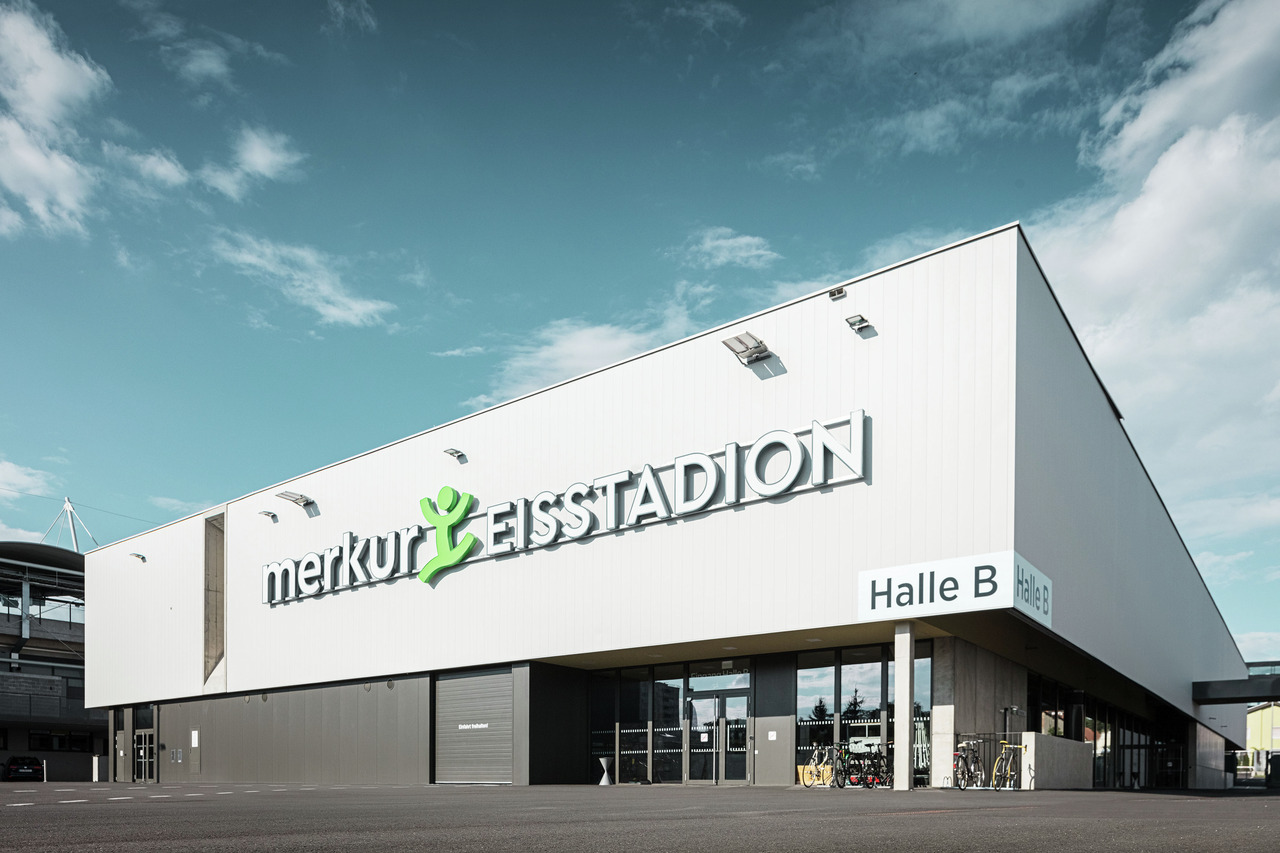 Reference buildings PREFA Façade systems Siding 17 P.10 pure white