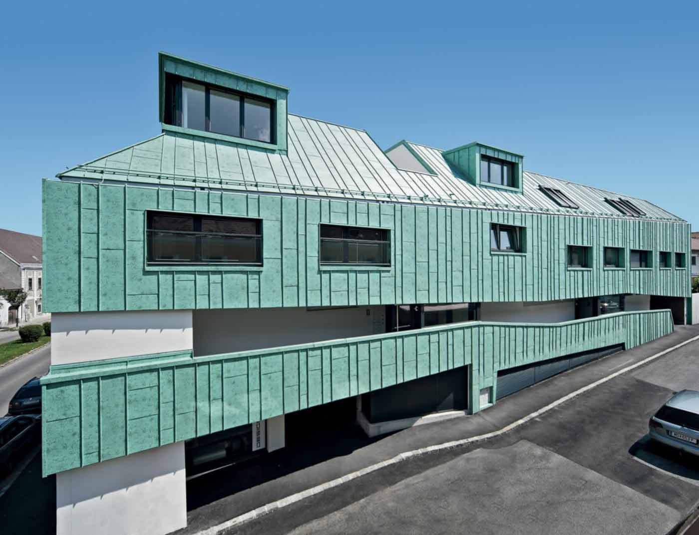 Reference buildings PREFA Roof systems Roof system Prefalz® 46 P.10 patina green